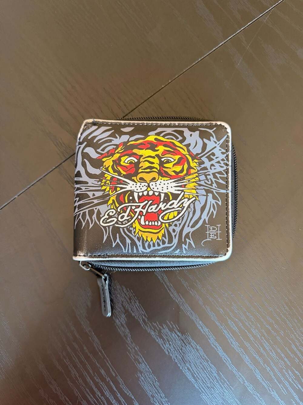 Ed Hardy Men's Tiger Print Zip-Around Bifold Wallet